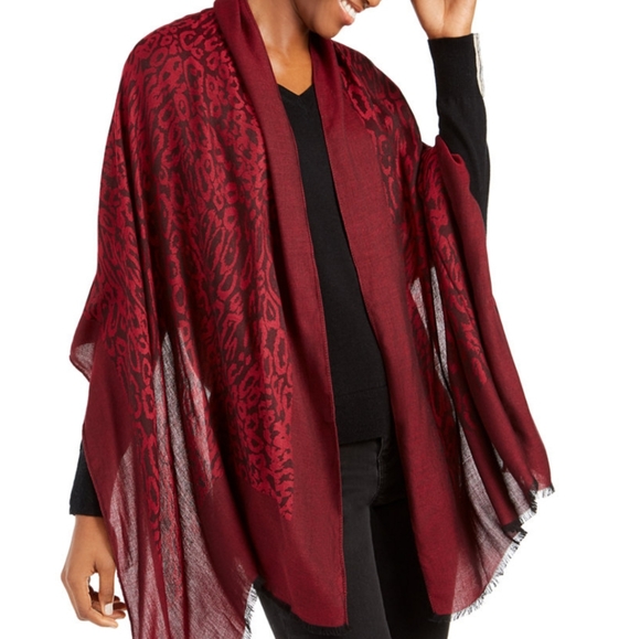 New Calvin Klein Red Leopard Chambray Rayon Scarf - Picture 1 of 6